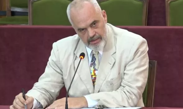 Cilat reforma e bënë jopopullor z. Kryeministër?