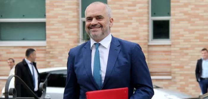 E gjeti lajmin për të larguar vëmendjen nga Nusreti