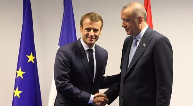 Macron tenton uljen e tensioneve me Turqinë