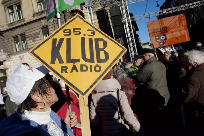 Hungaria mbyll radion e vetme të pavarur