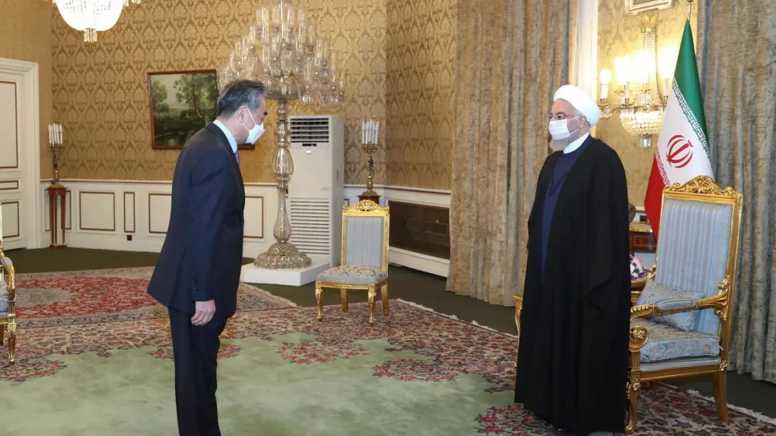 Kina “zgjerohet” në Iran. Firmoset marrëveshje 25 -vjeçare e partneritetit strategjik