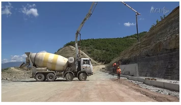 Rruga që nuk mbaron kurrë