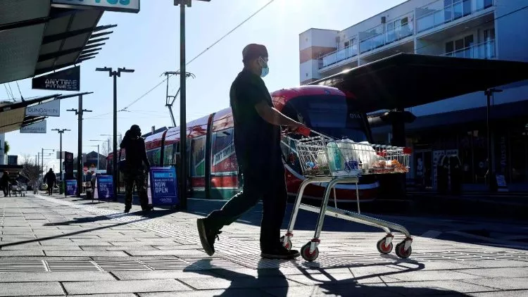 Një rast i dyshuar i variantit Delta rikthen Zelandën e Re në karantinë