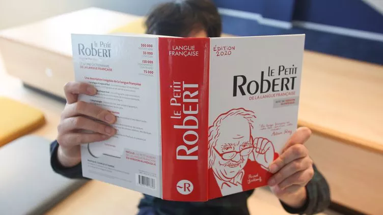 Frëngjishtja hapet për përemrin asnjanës, politika kundër