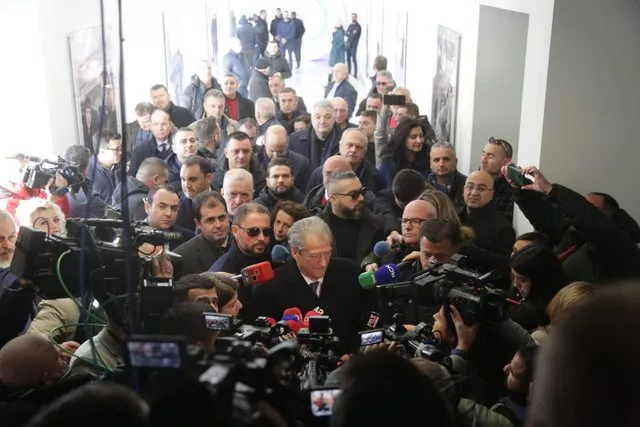Berisha merr "shtëpinë ku lindi Basha(ën)