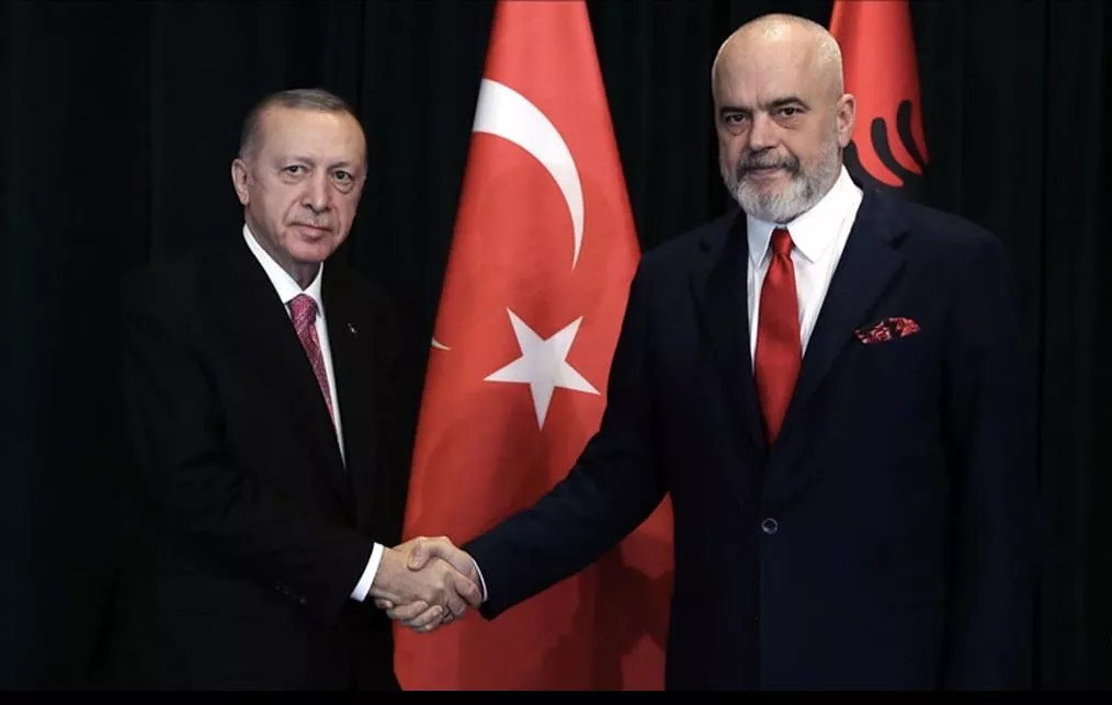 Erdogan e kushtëzon bashkëpunimin me goditjen e FETO-s në Shqipëri