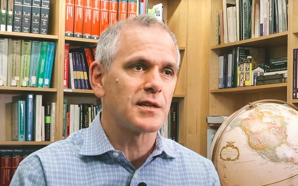 "Në mars mund të përfundojë pandemia, por jo Covid-i"