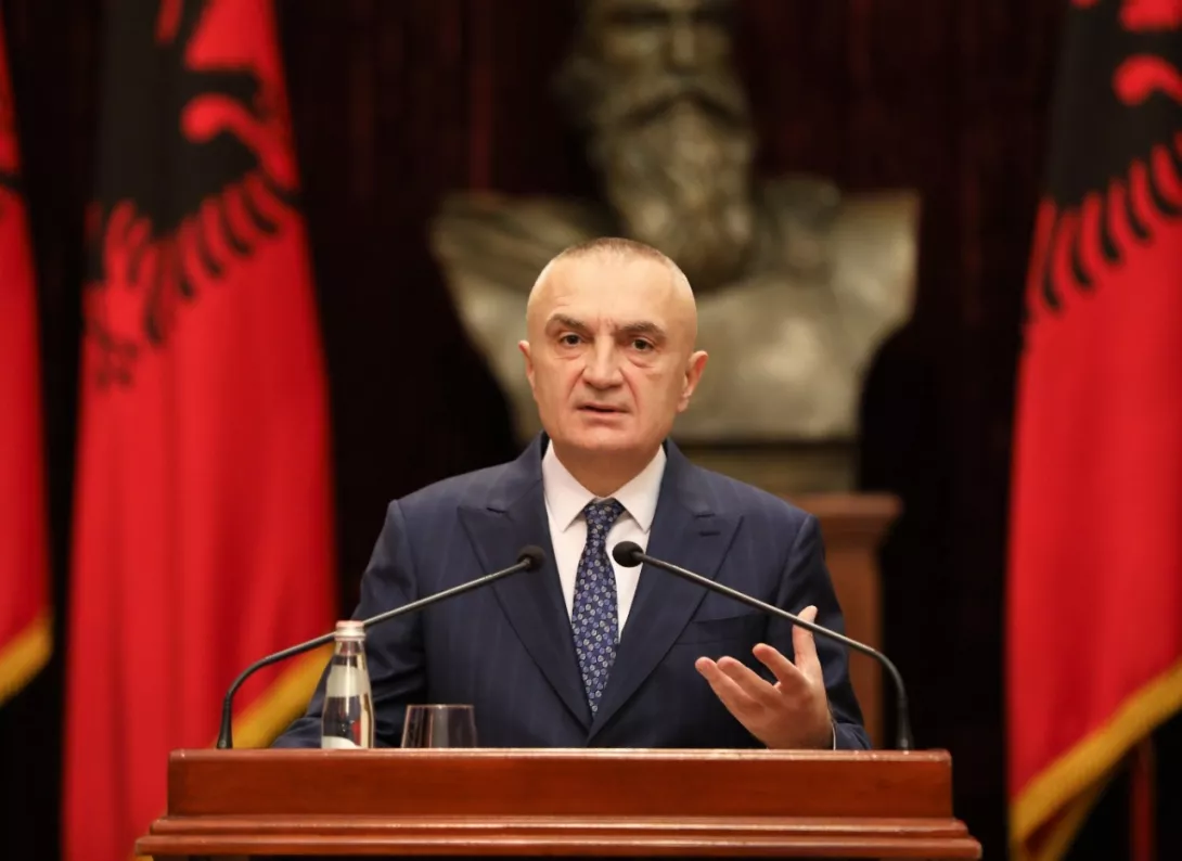 Presidenti i kujton maxhorancës se është ende Ilir Meta