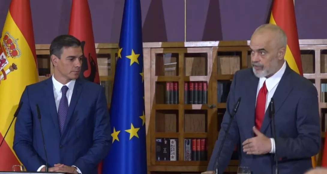 Video/Sa fytyra ka politika personale e z. Rama?