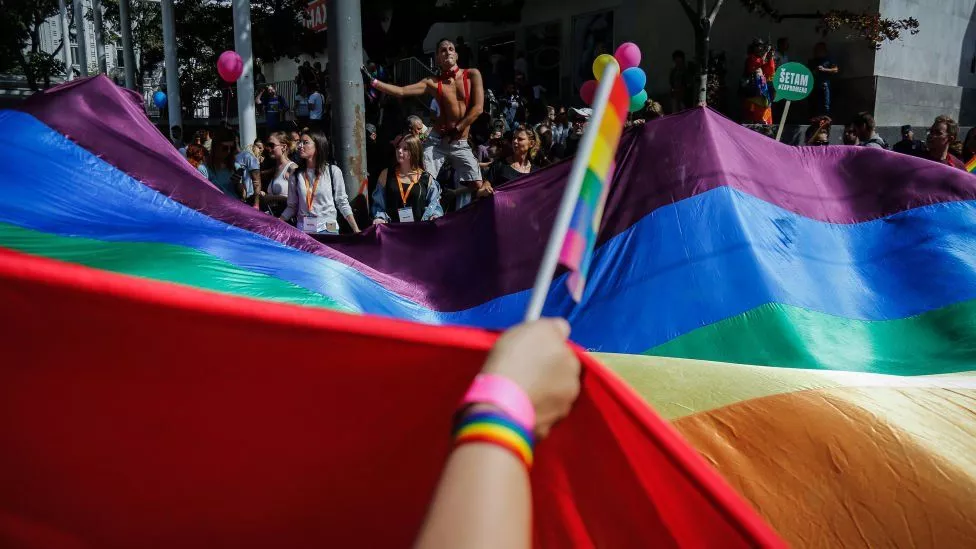 Vuçiç anullon EuroPride 2022 që do mbahej në Beograd