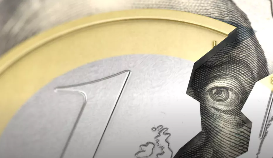 Rritje të normave të interesit për të shmangur kolapsin e Euros