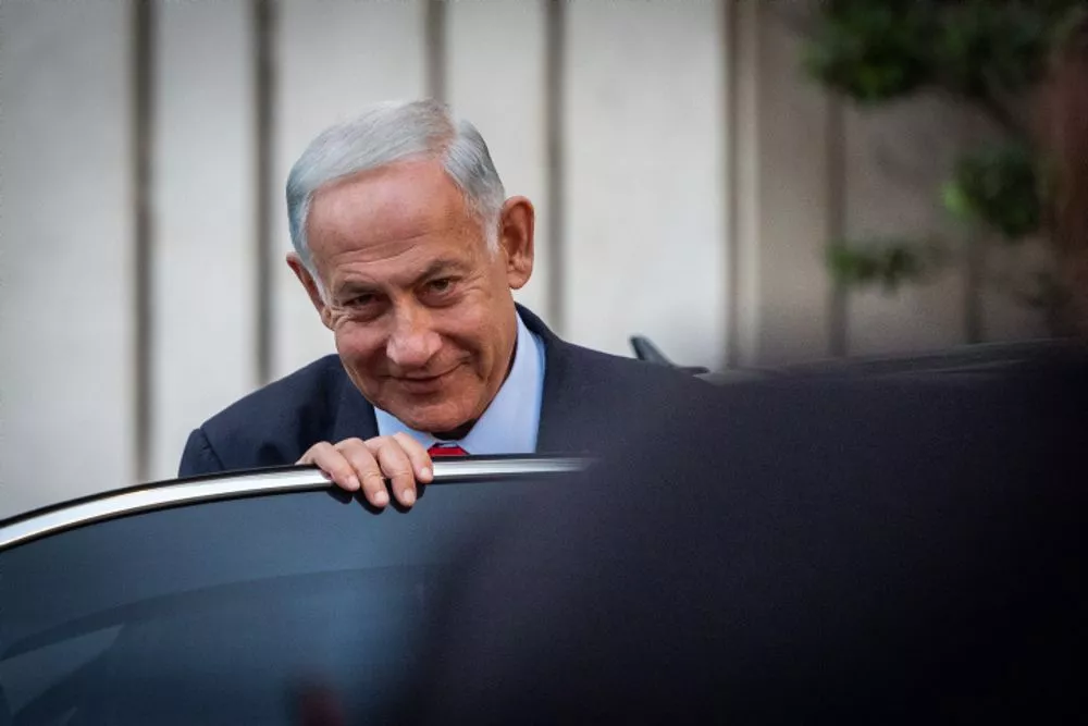 Bibi del me autobiografi. Leksion për lidershipin: Mëso Histori, histori, histori!