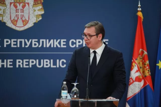 Vuçiç njofton krijimin e "Bllokut Serb"