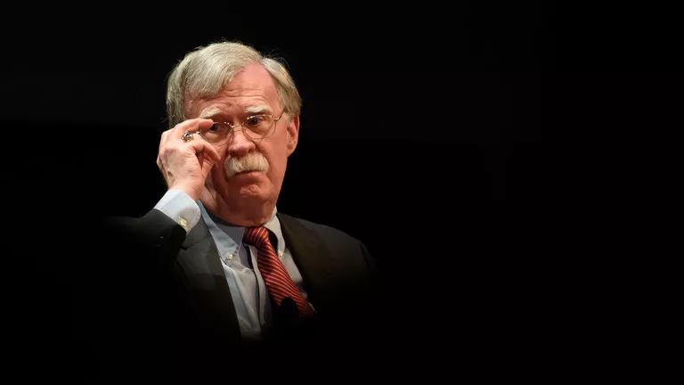 Bolton: Amerika të rikthejë armët bërthamore në Korenë e Jugut   