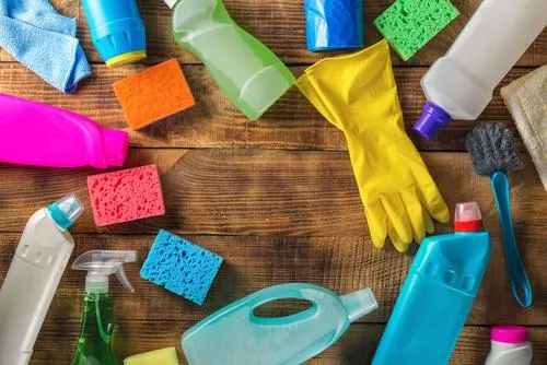 Nga ndihma e shpejtë te pajisjet e kuzhinës, një zinxhir produktesh me elementë të dëmshëm për njeriun