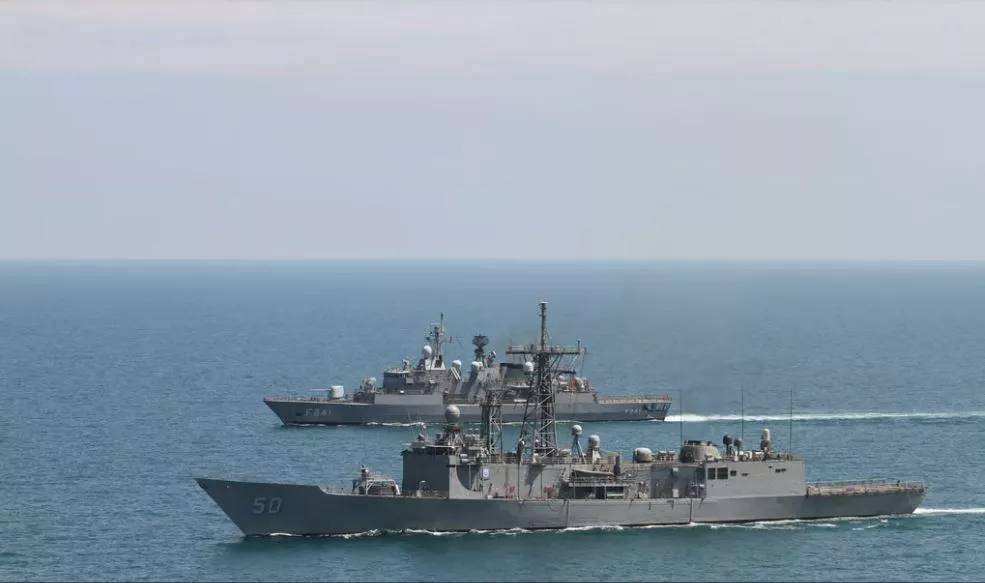 “Rusia po rrezikon luftë me NATO-n në Detin e Zi”