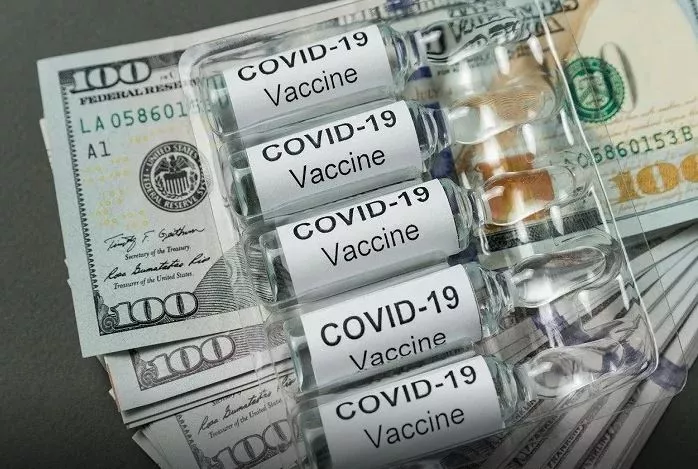 Vaksinat, Big Pharma e detyroi Afrikën e Jugut të paguante dyfish