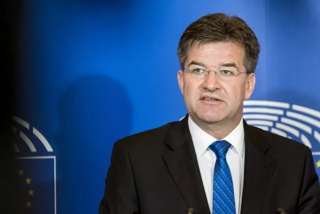 Lajçak: Heqja e sanksioneve ndaj Kosovës është mundësi reale