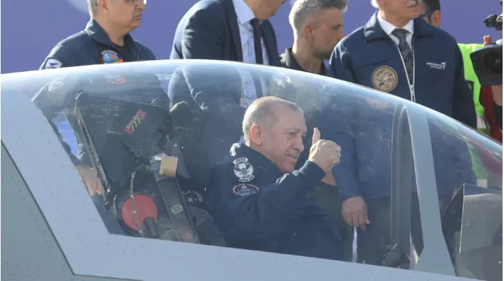 Turqia hyn në klubin e vendeve me avionë të brezit të pestë me një prodhim vendas