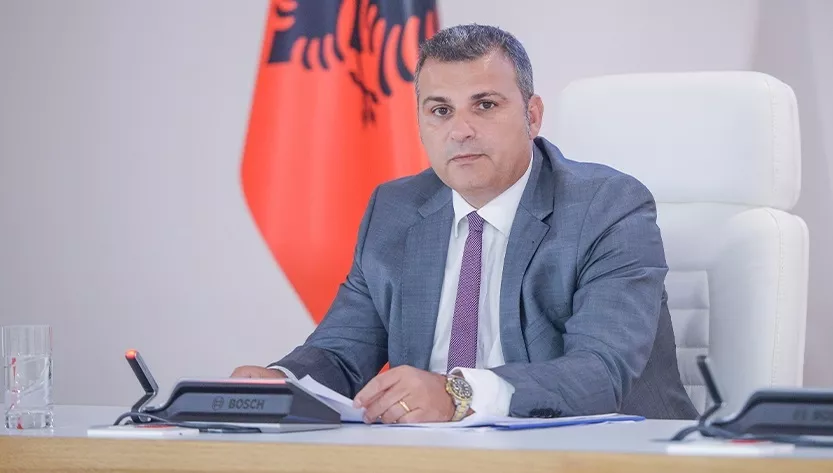 Mikrokreditë? Guvernatori ngre supet dhe propozon rregullime të reja