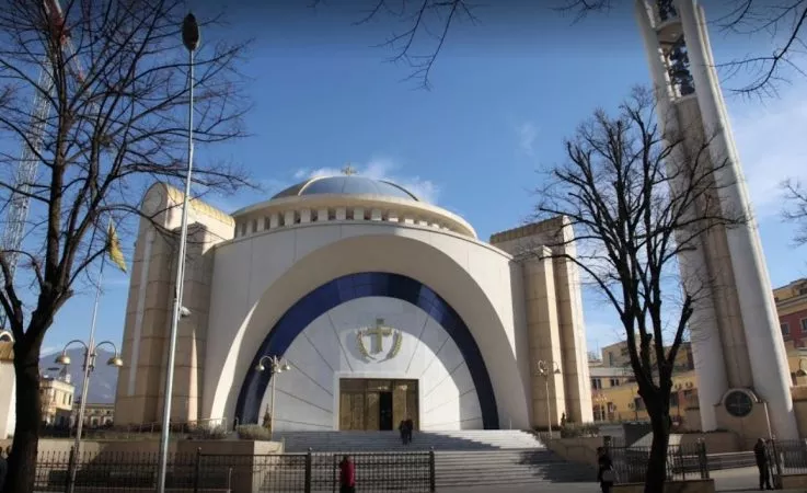 KOASH akuzon Ardit Bidon për politikë anti-ortodokse ndaj stafit të Arkivit Qendror