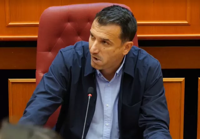 Sondazhi: A është Erion Veliaj një ndyrësirë?