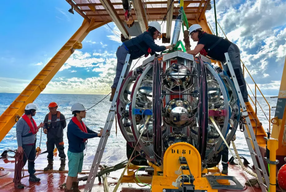 Detektohet në Mesdhe një neutrino 120 kuadrilion elektrovolt që origjinon jashtë galaktikës sonë