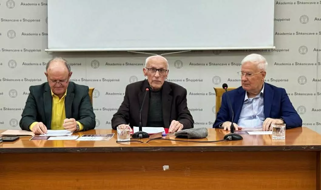 Çfarë përfaqëson Konferenca e Tiranës e vitit 1956?