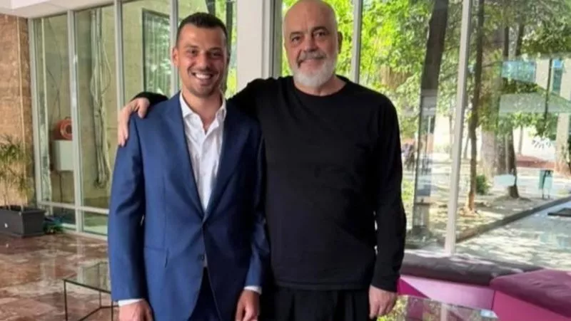Lodrat e fundit me UÇK